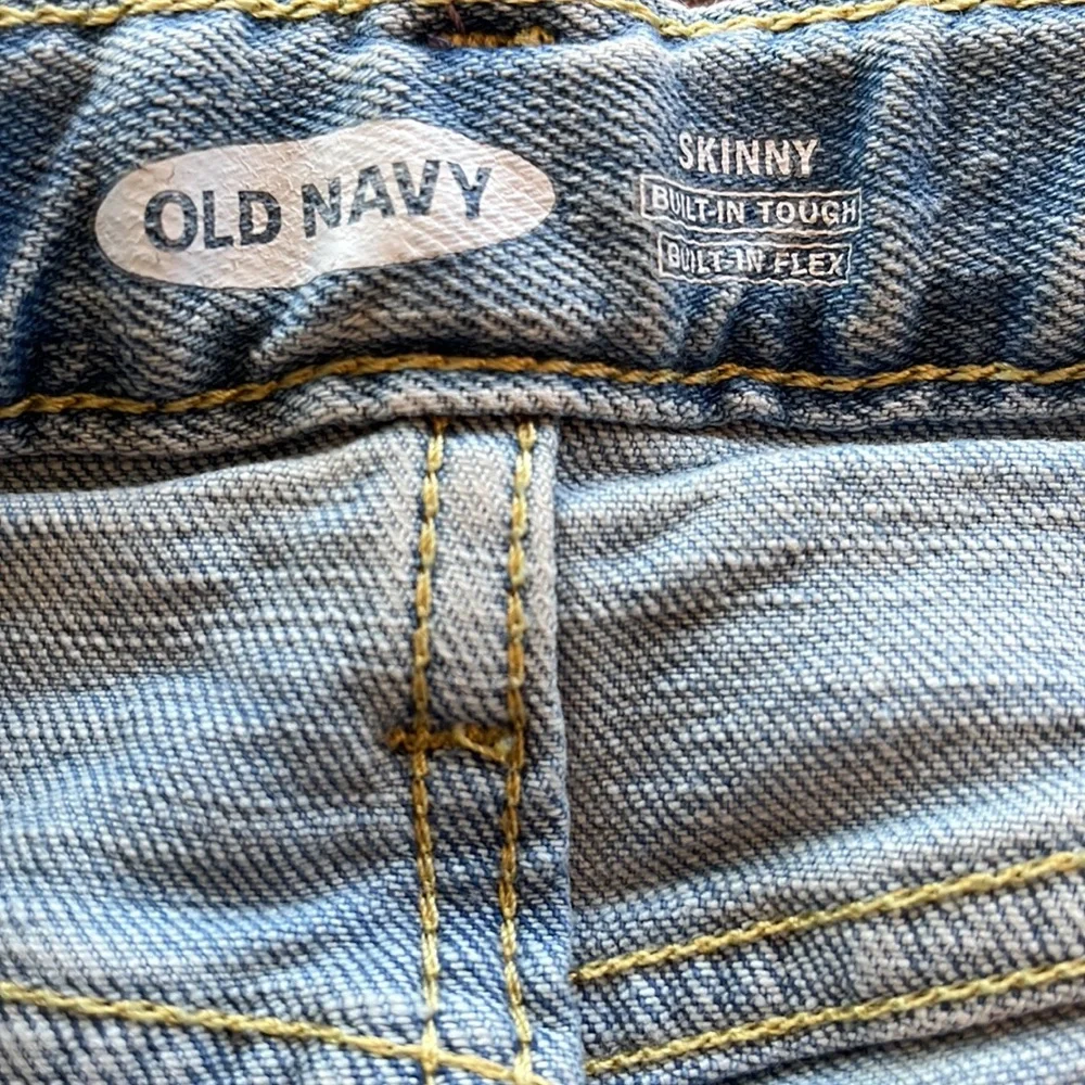Old Navy | Boy’s Distressed Skinny Jeans sz 14